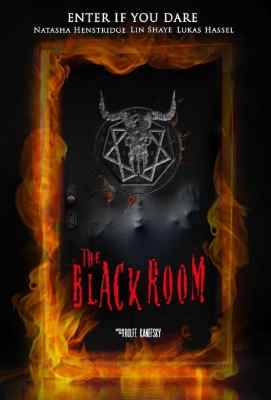 【黑色的房间】2017 The Black Room (2017)豆瓣评分：5.3 . 